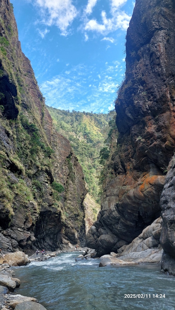 ｜走在一條季節限定隨時會消失的工程便道｜北港溪峽谷工程便道全