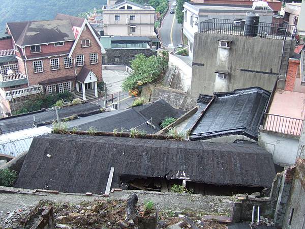 九份黑屋頂