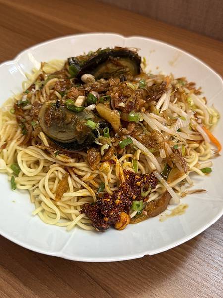 新竹美食 🍜 新莊街**「祿哥乾拌麵」:乾麵小菜湯品樣樣 新竹美食 🍜 新莊街**「祿哥乾拌麵」:乾麵小菜湯品樣樣