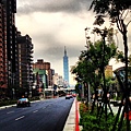 Taipei 101, my running partner