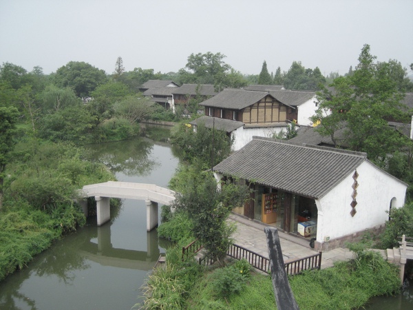 登上最高處拍的景色