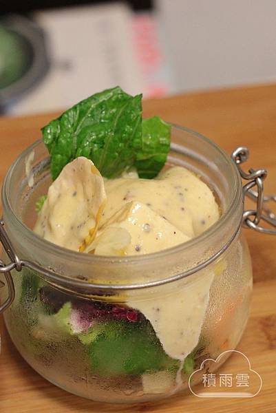 LF2A1003.jpg LF2A1003.jpg