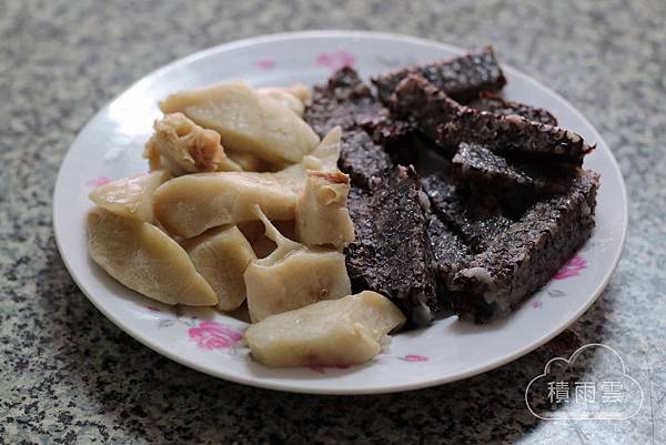 台南萬成伯担仔麵