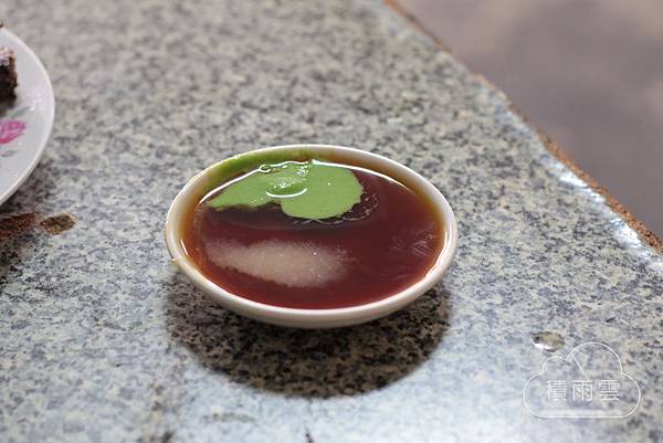 台南萬成伯担仔麵 台南萬成伯担仔麵