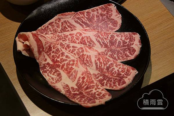 台南老城門洞重慶麻辣火鍋 台南老城門洞重慶麻辣火鍋