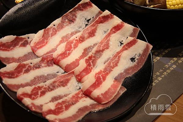 台南老城門洞重慶麻辣火鍋 台南老城門洞重慶麻辣火鍋