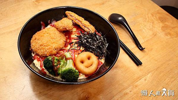 4-3【桐話蛋包飯 拉麵】招牌菜:起司豬排蛋包飯70.jpg 4-3【桐話蛋包飯 拉麵】招牌菜:起司豬排蛋包飯70.jpg