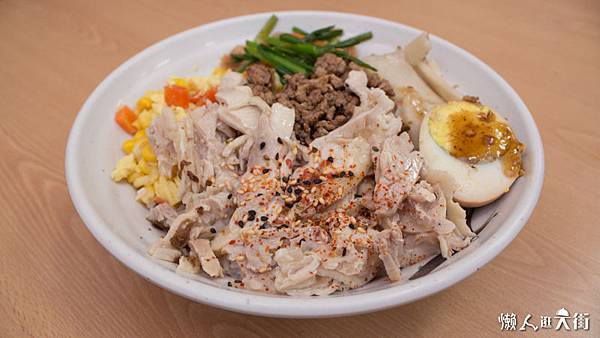 7-4【品禾臭臭鍋 火鍋麵】招牌菜:油雞特餐60.jpg 7-4【品禾臭臭鍋 火鍋麵】招牌菜:油雞特餐60.jpg