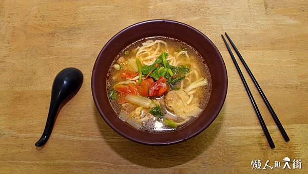 12-3【勤美麵食館】招牌菜:番茄餛飩湯麵60.jpg 12-3【勤美麵食館】招牌菜:番茄餛飩湯麵60.jpg