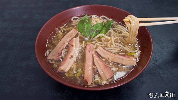 1-4【大台北魷魚羹】招牌菜:魷魚羹麵45.jpg