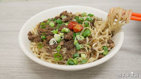 5-4【永豐牛肉麵】招牌菜:南投意麵(大)50.jpg 5-4【永豐牛肉麵】招牌菜:南投意麵(大)50.jpg