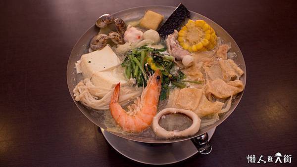 9-4【讚不絕口】招牌菜:海鮮鍋100.jpg