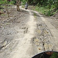 產業道路真的要小心騎