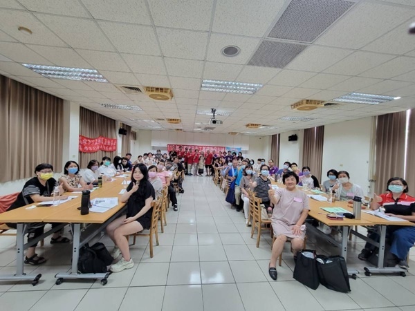 113年第二場鳳山區《志願服務內涵與倫理》講座志工基礎訓練