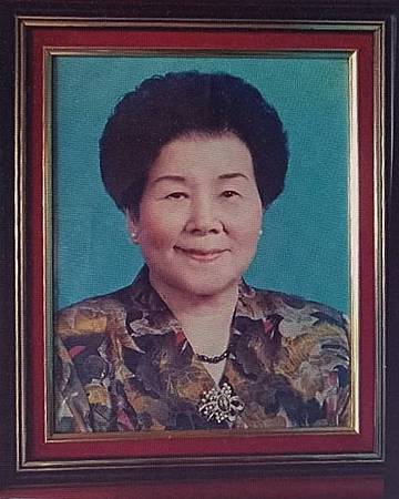 母親節—追思阿母《台語新詩 》