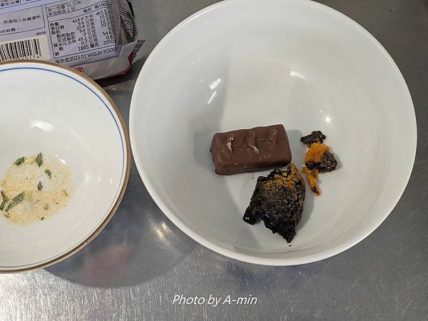 士力架巧克力+維力炸醬麵 士力架巧克力+維力炸醬麵