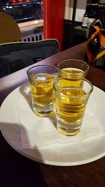 20170512_193321.jpg 20170512_193321.jpg