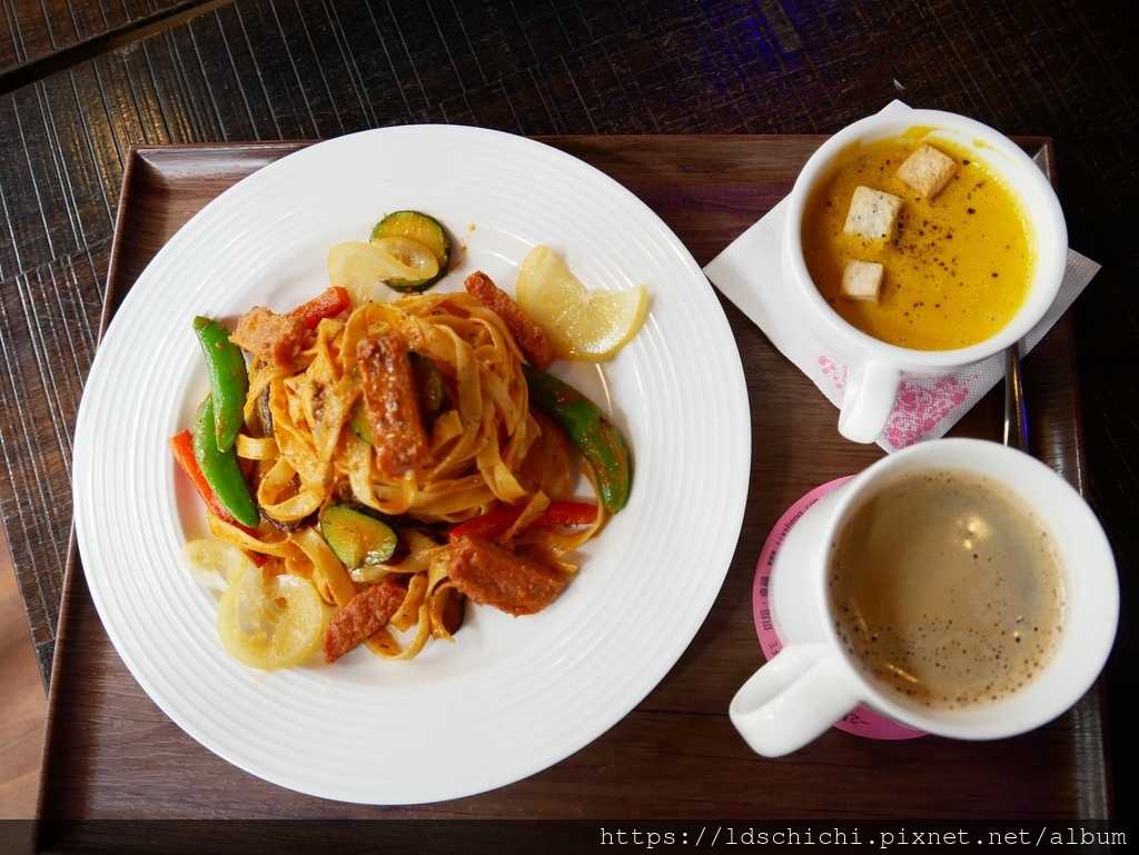 P1110752.JPG P1110752.JPG