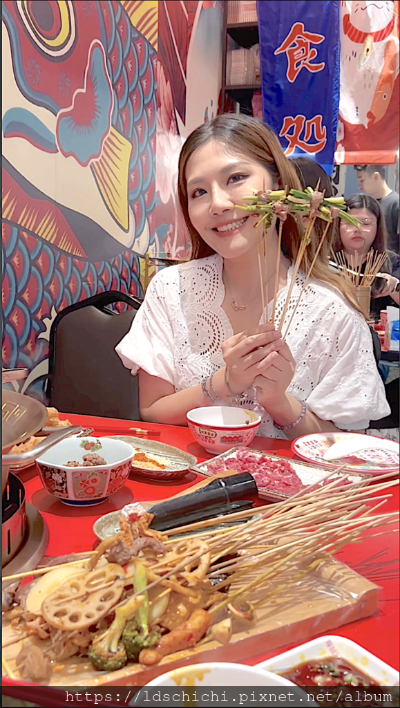 【台北美食】通化夜市美食推薦『壹直串麻辣鴛鴦』-高CP值串串