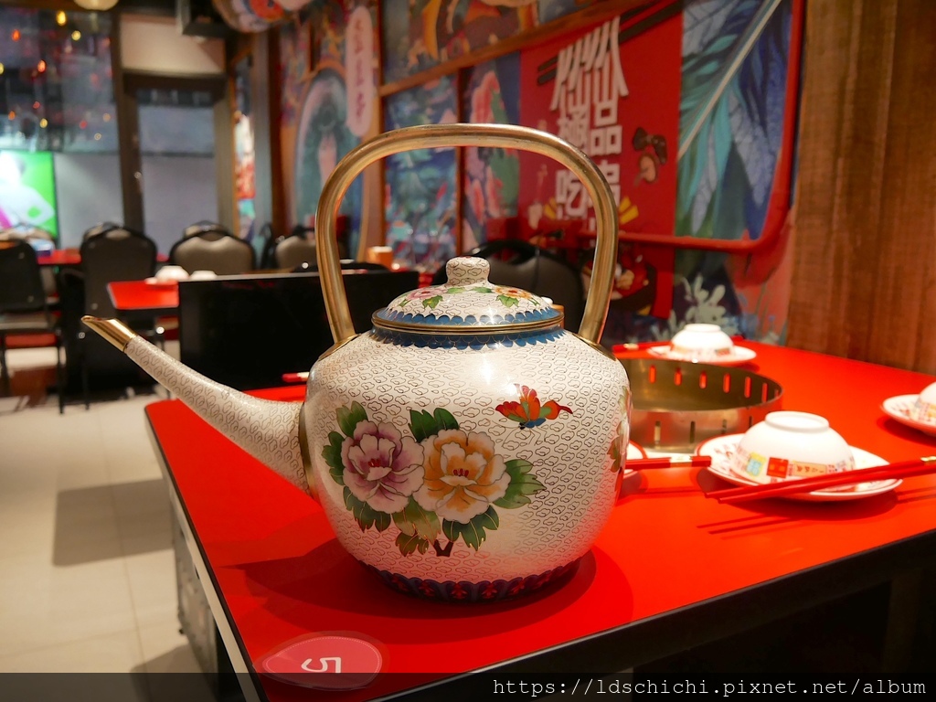 【台北美食】通化夜市美食推薦『壹直串麻辣鴛鴦』-高CP值串串