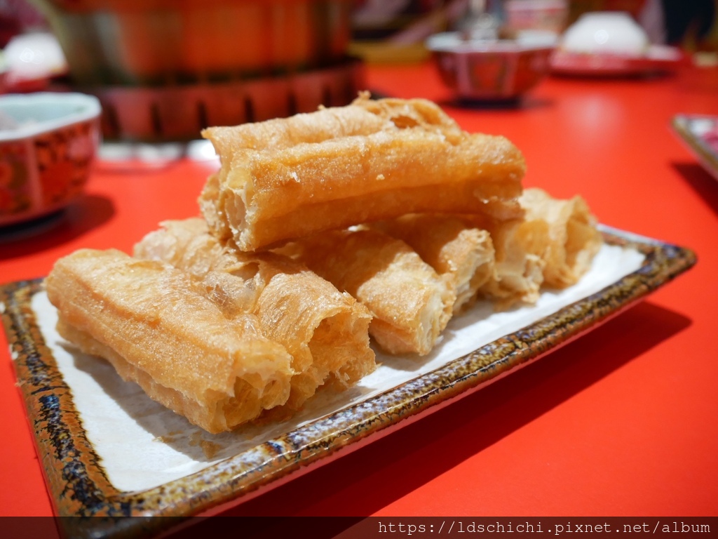 【台北美食】通化夜市美食推薦『壹直串麻辣鴛鴦』-高CP值串串