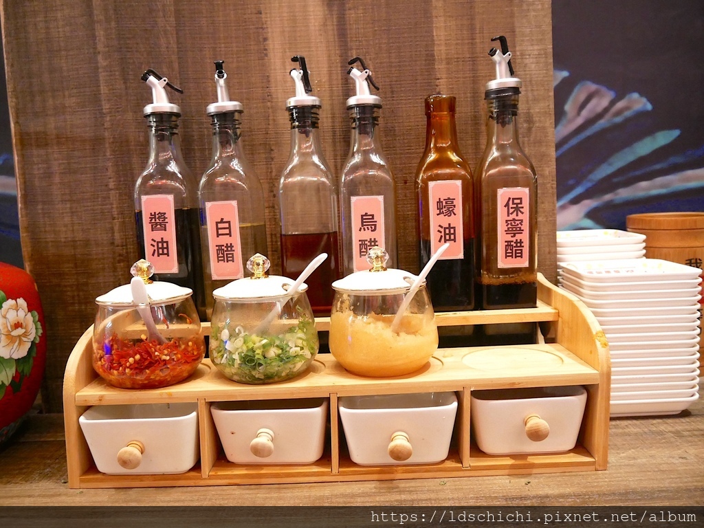 【台北美食】通化夜市美食推薦『壹直串麻辣鴛鴦』-高CP值串串