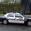 MIT專門校警車