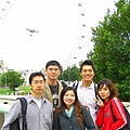 打亮後的London Eye......