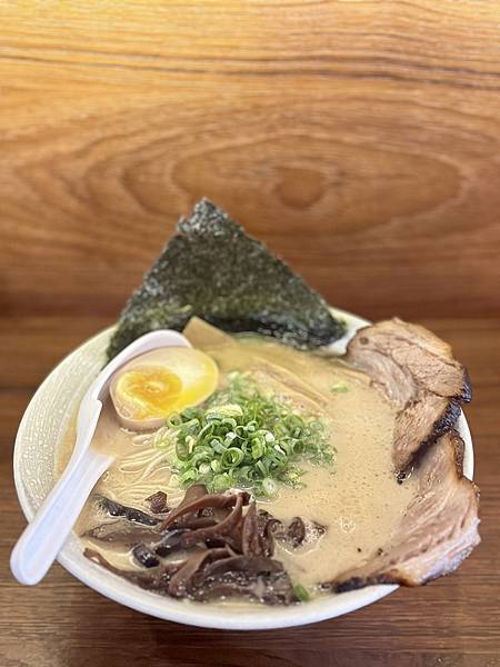 【花蓮美食】黑潮拉麵/網友激推/這才是真的『厚』叉燒