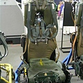 戰鬥機飛行員坐的椅子.jpg