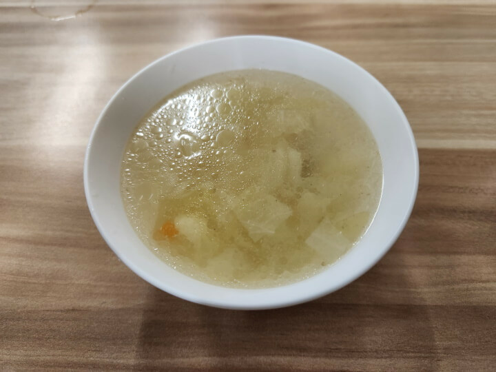 3-易易海南雞飯蔬菜雞湯(調整).jpg