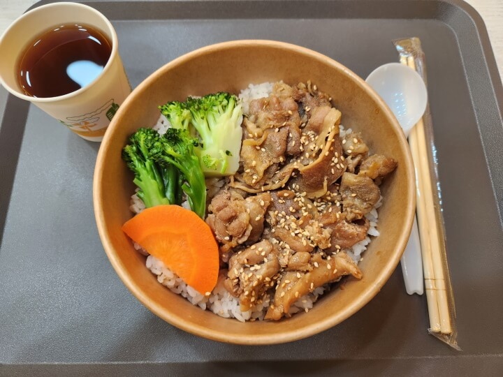 3-小鹿亭牛雞雙寶丼(調整).jpg