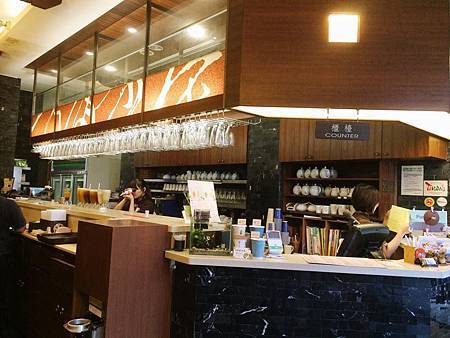 11741934_1122371457785253_233729621_n