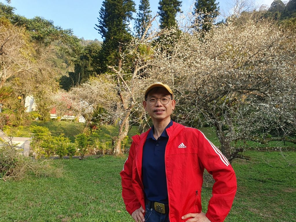 日月潭一月雪深冬臘月花盛開！