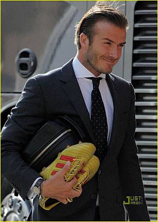 David-Beckham-at-Old-Trafford-Stadium-May-24-david-beckham-22335904-869-1222 David-Beckham-at-Old-Trafford-Stadium-May-24-david-beckham-22335904-869-1222
