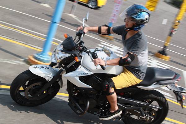 台中大型重型機車 原車原地考照 145期考照追焦攝影