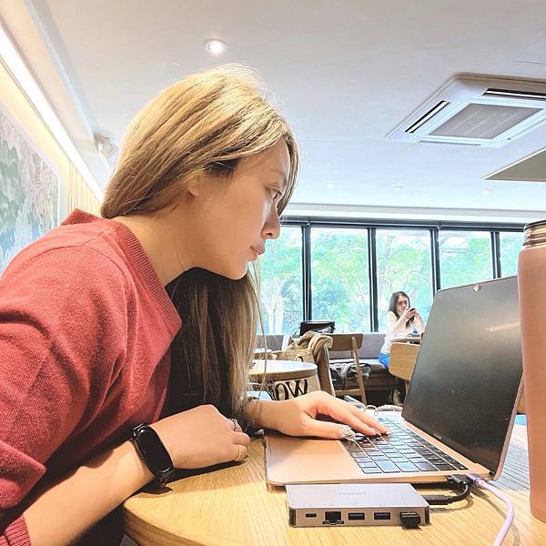 Targus的集線轉接器超好用!文字工作者必備神器 Targus的集線轉接器超好用!文字工作者必備神器