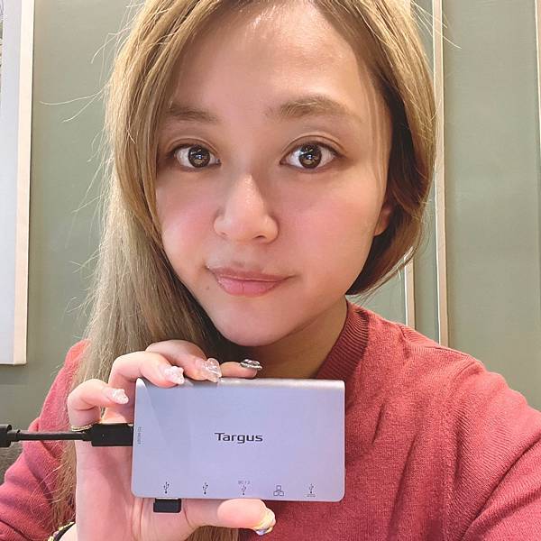 Targus的集線轉接器超好用!文字工作者必備神器 Targus的集線轉接器超好用!文字工作者必備神器