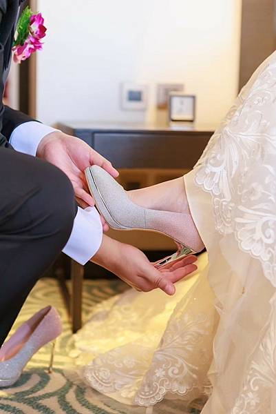 EPRIS艾佩絲手工婚宴男女鞋超驚艷!婚鞋首選推薦 EPRIS艾佩絲手工婚宴男女鞋超驚艷!婚鞋首選推薦