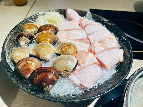 海鮮控一定不能錯過的超美味火鍋-海牧鍋物四號公園店 海鮮控一定不能錯過的超美味火鍋-海牧鍋物四號公園店