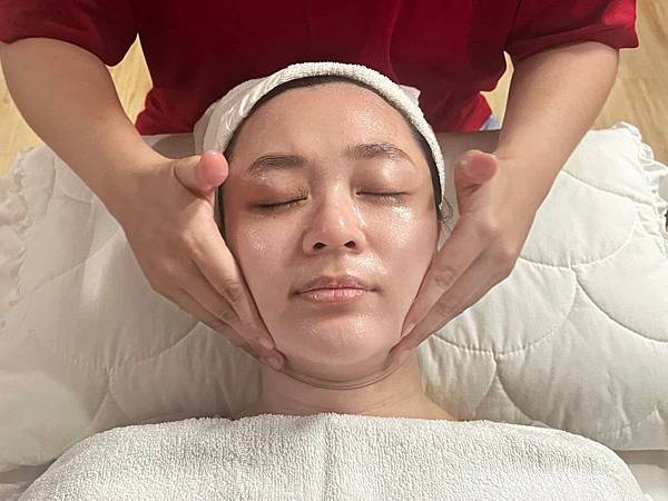 【台北SPA推薦】丰居微風SPA體驗分享90分鐘按摩臉部保 【台北SPA推薦】丰居微風SPA體驗分享90分鐘按摩臉部保