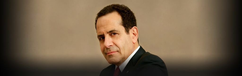 bd_cast_detail_tony_shalhoub.jpg