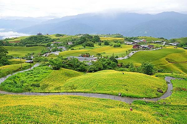 六十石山萱花亭全貌