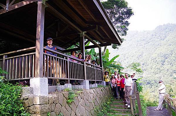 圓潭溪生態園區植物園環山步道