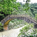 11:52 瀑布步道彩虹橋