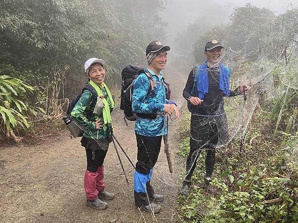 20211223 嘉義天際線12峰，樟腦寮太平山Ｏ繞