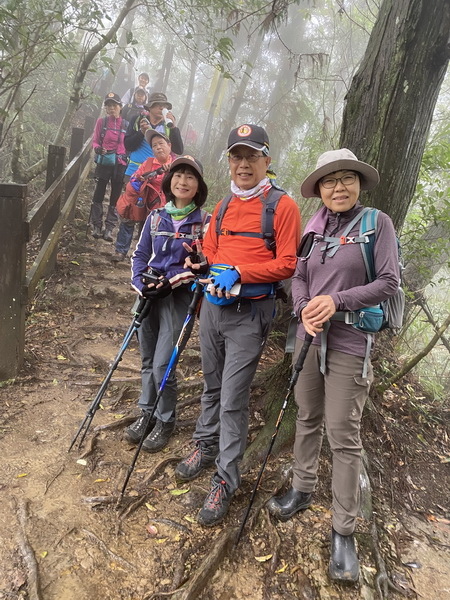 20231224 小百岳#030：新竹五指山（竹林禪苑上）