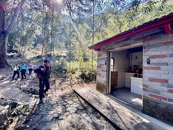 20240114 谷關八雄八仙山，順登佳保台山，兼記一隻台灣