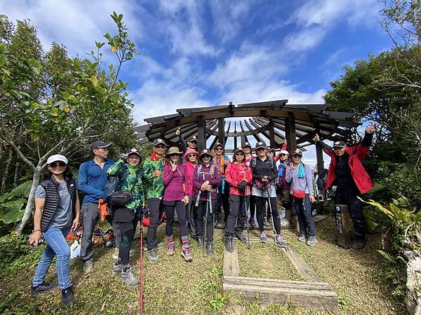 20240120 雙流國家森林遊樂區的帽子山步道與白榕步道