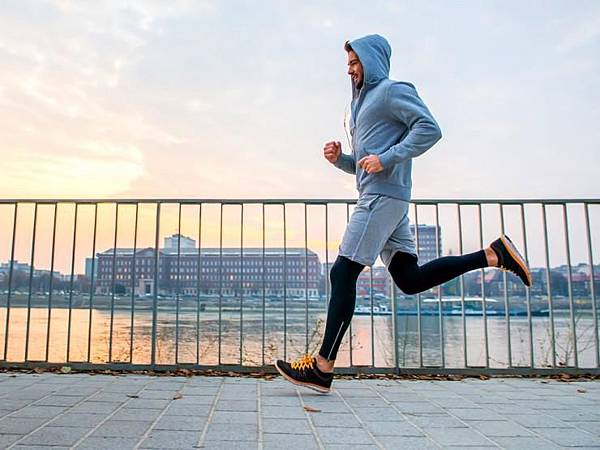 慢跑 runner-sunshine-city-sh-13962439401df45c64201c35b5ff8fbe.jpg